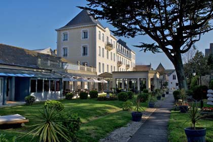 hotel-seminaire-entreprise-salle-réunion-séminaire-st-malo-team-building-activite-groupe-cohesion-activité-activités-saint-malo-incentive-teambuilding